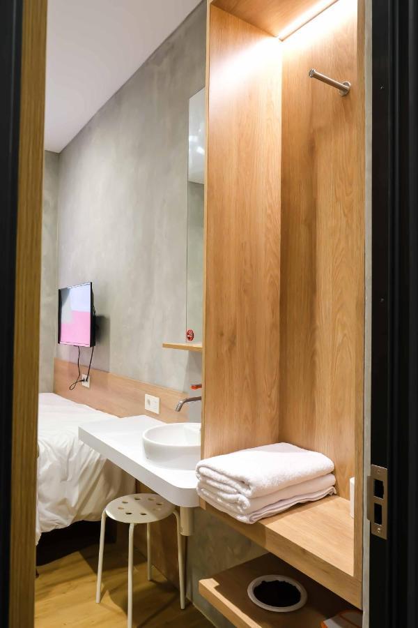 M Cabin Karawaci Binong Exterior photo